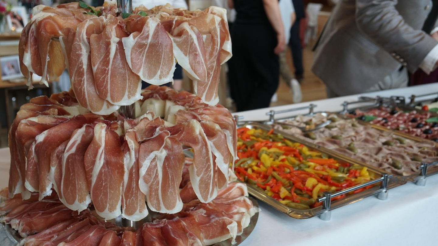 Italienische Spezialitäten bei La Perla Dornhan – frische Küche, Pizza und Pasta.